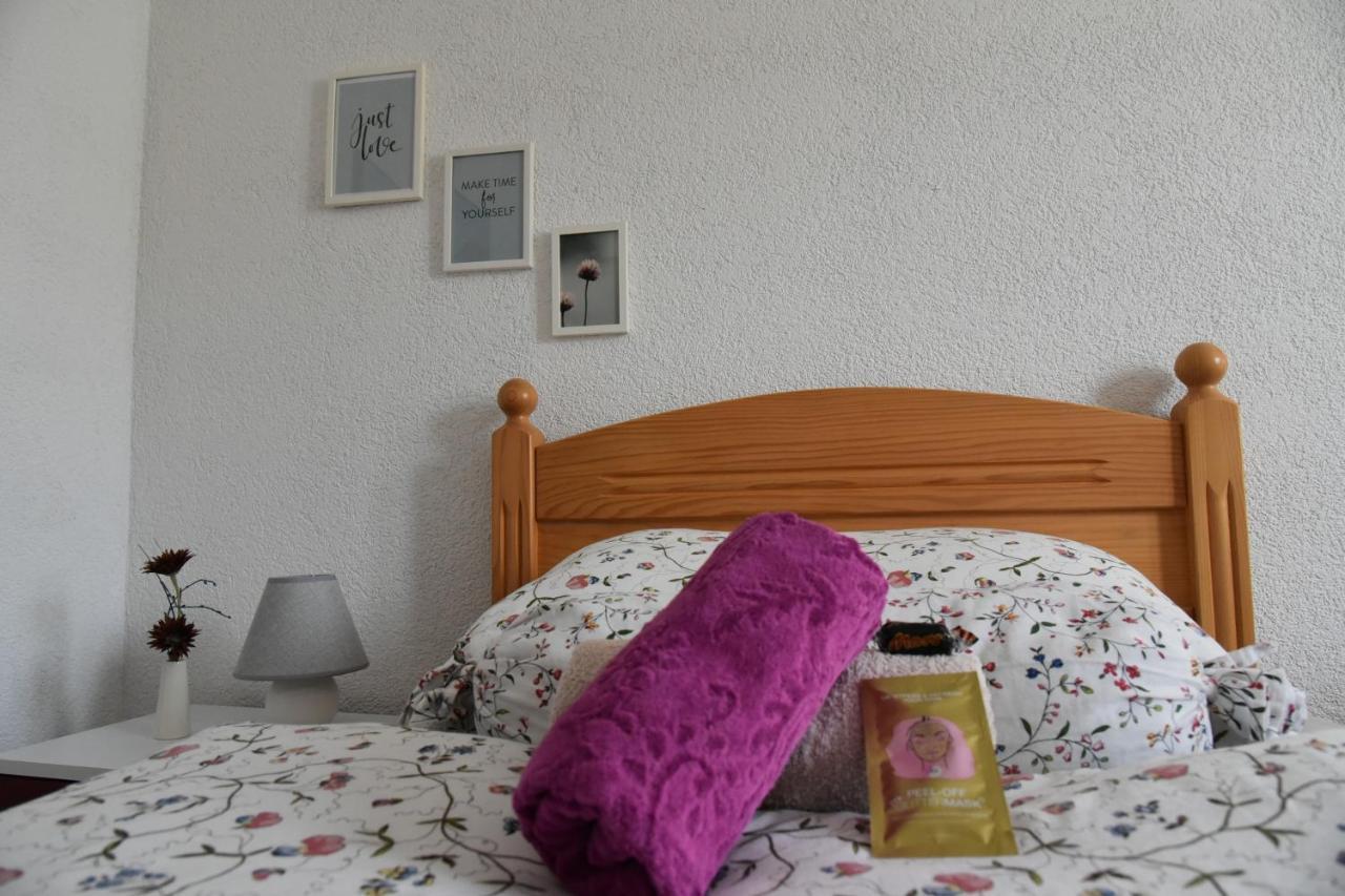 Apartment Bobic Licko Petrovo Selo Esterno foto